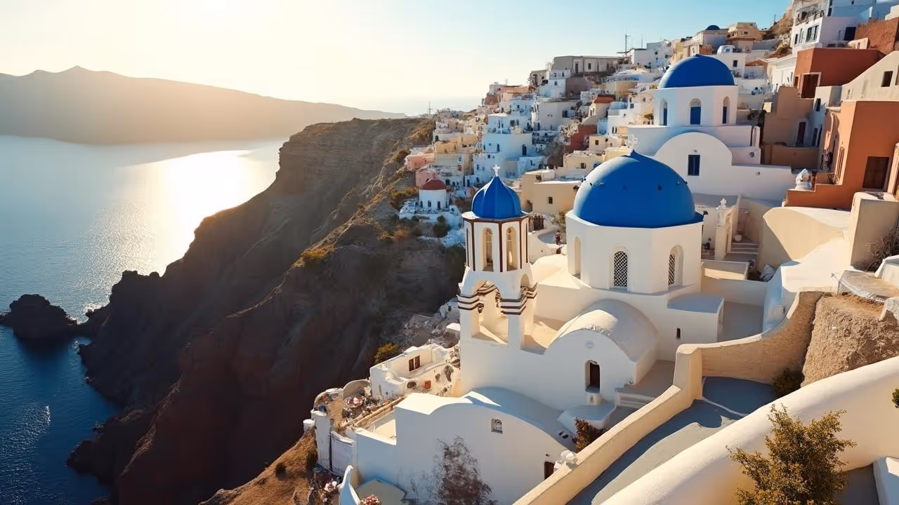 Santorini's hidden gems : Unveiling Greece's most enchanting island